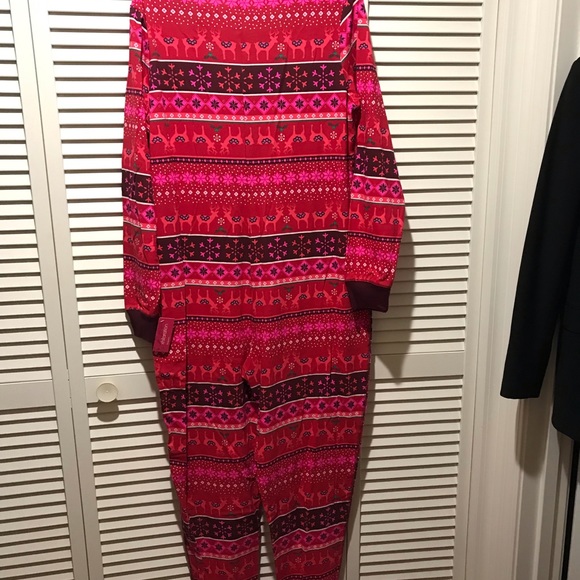 🆕Xhilaration “Really Red” Nordic Winter UnionSuit - Picture 3 of 7